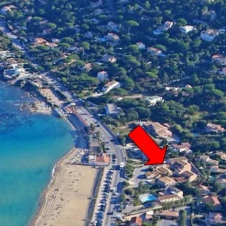 Nice With Terrace By The Sea Daire *